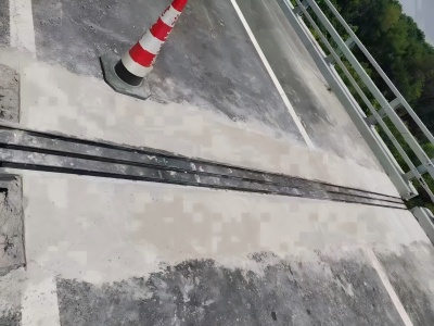 乌拉特后伸缩缝更换后浇筑材料快速结构修补料速砼的产品特点及施工流程​